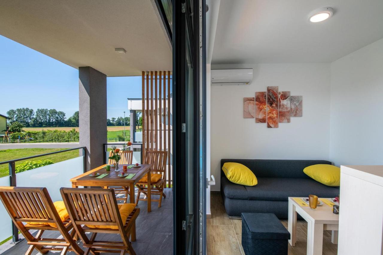 Apartmaji Banonia Verzej Exterior photo
